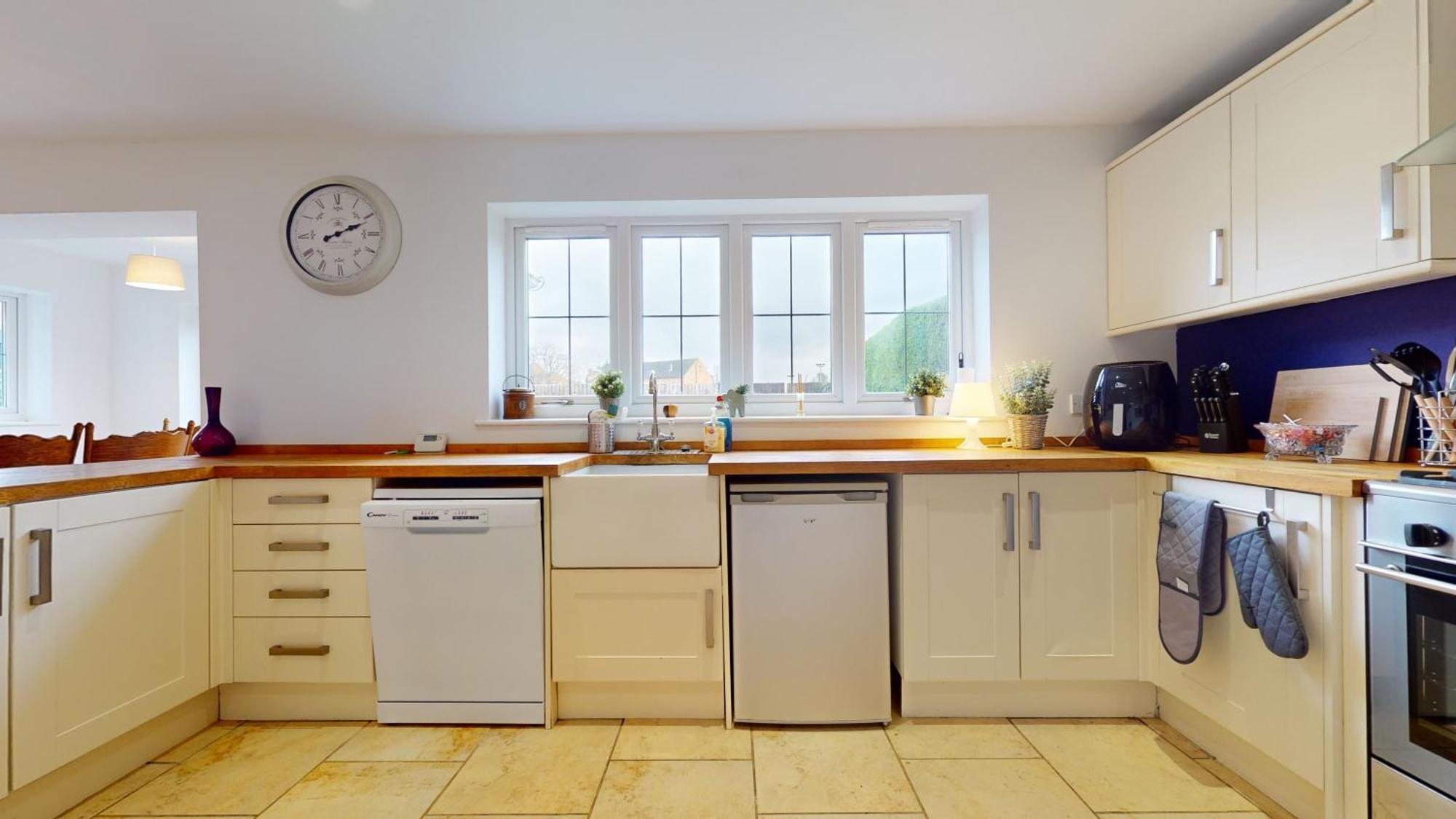 8 Double Beds In A 5 Bedroom House, Pets Welcome Epworth Buitenkant foto