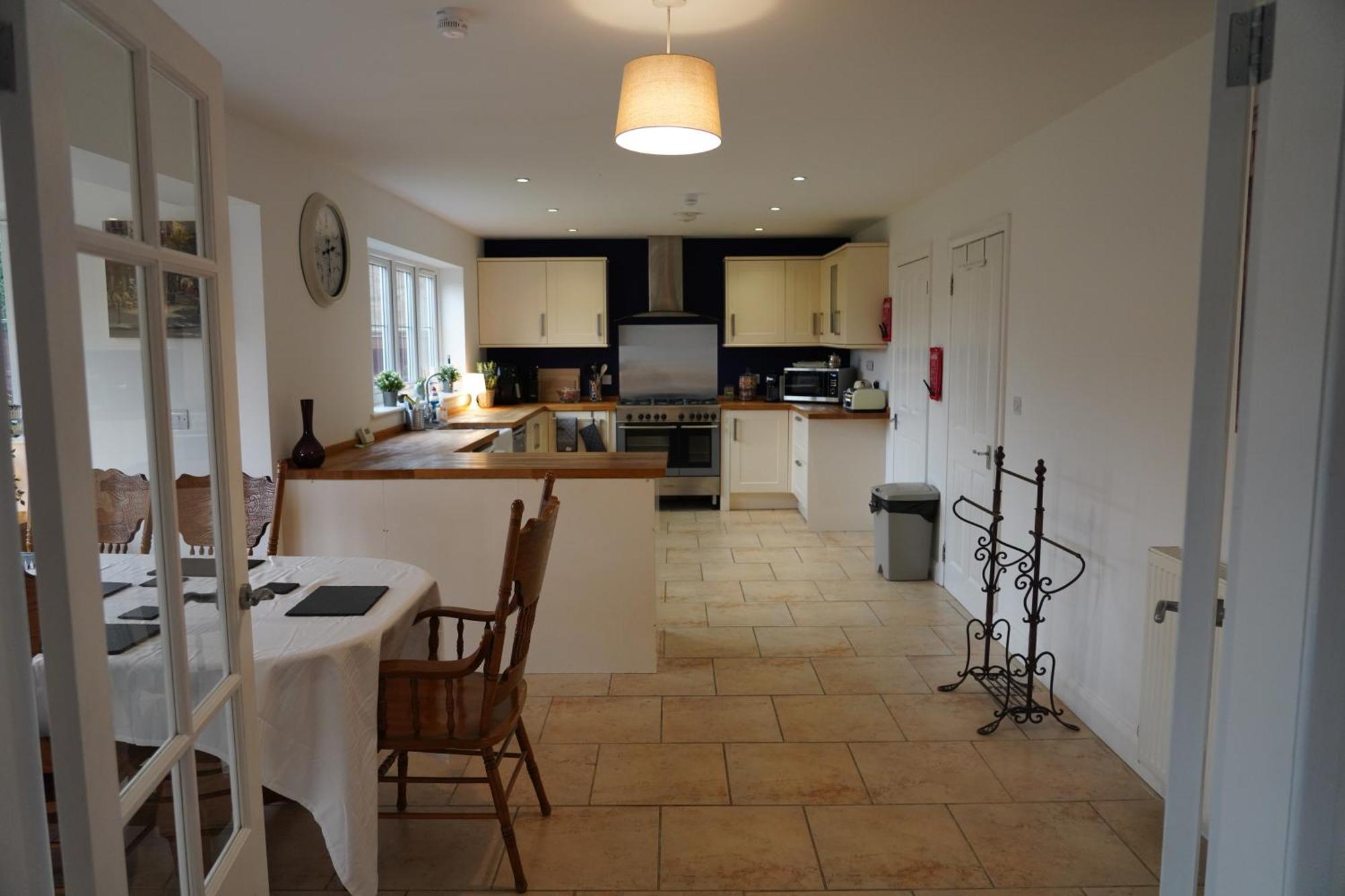 8 Double Beds In A 5 Bedroom House, Pets Welcome Epworth Buitenkant foto